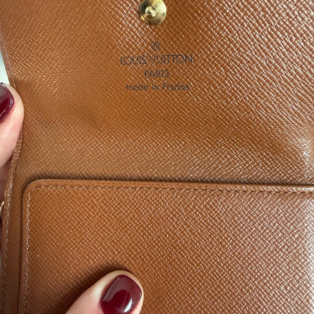 Vintage Louis Vuitton Monogram Canvas Wallet - Picture 4 of 7